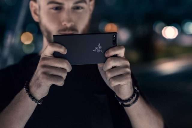 شایعه طراحی و توسعه تلفن همراه هوشمند Razer Phone 2 تائید شد